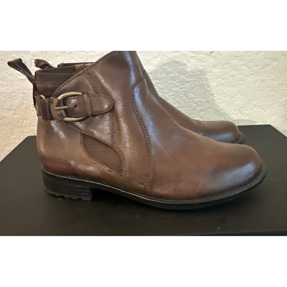 Earth Spirit Women's 6 Brown Zip Up Ankleโ Boots W/Buckles